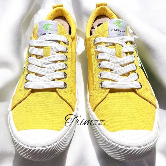 CARIUMA Size 8M/9.5W……..Yellow Lace up Low Top Sneakers. New with Box - Picture 3 of 7